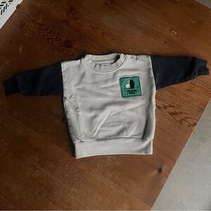 Bobo Choses Two-Tone Crewneck Sweatshirt - Beige with Navy Sleeves